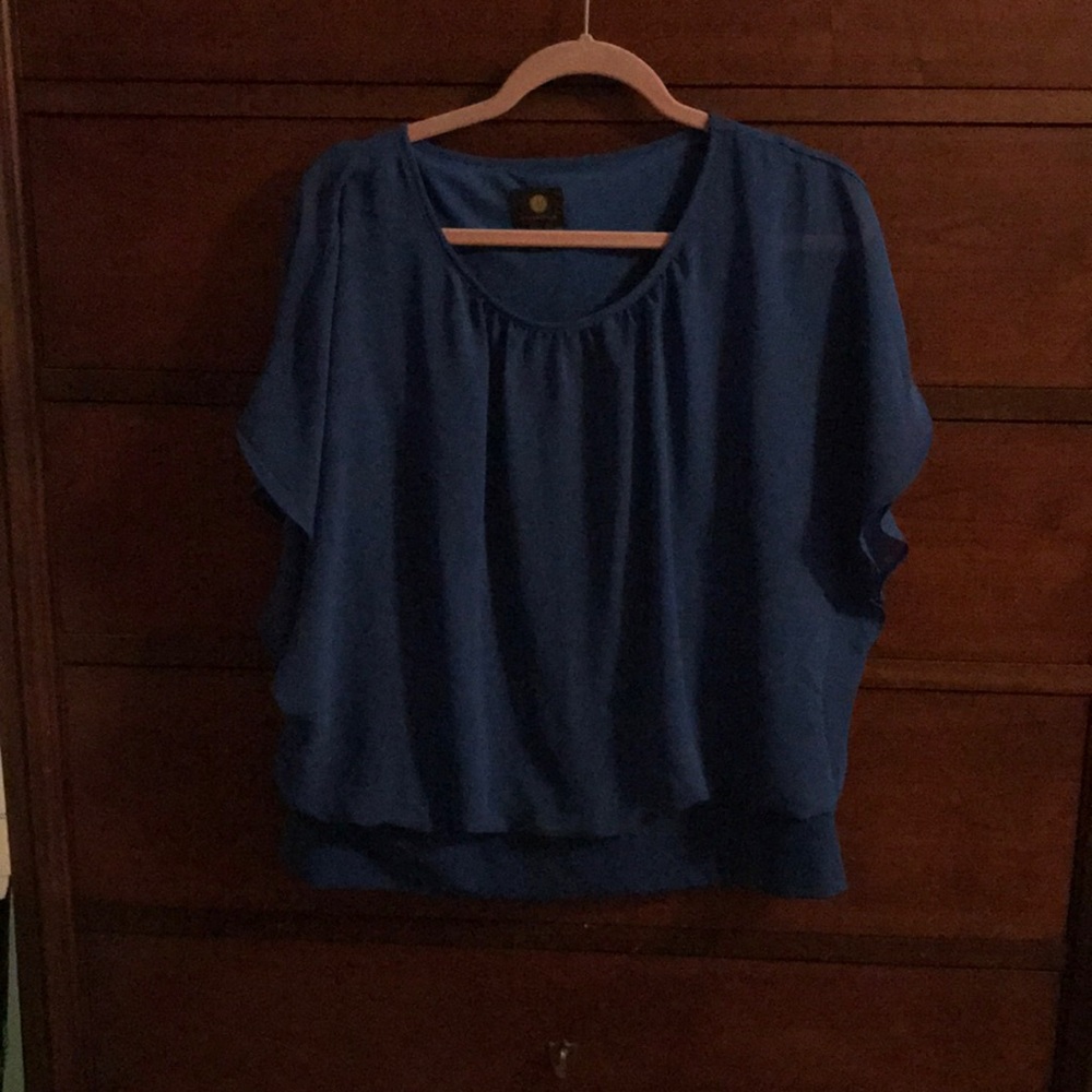 JM Collection - Picture 2 of 3
